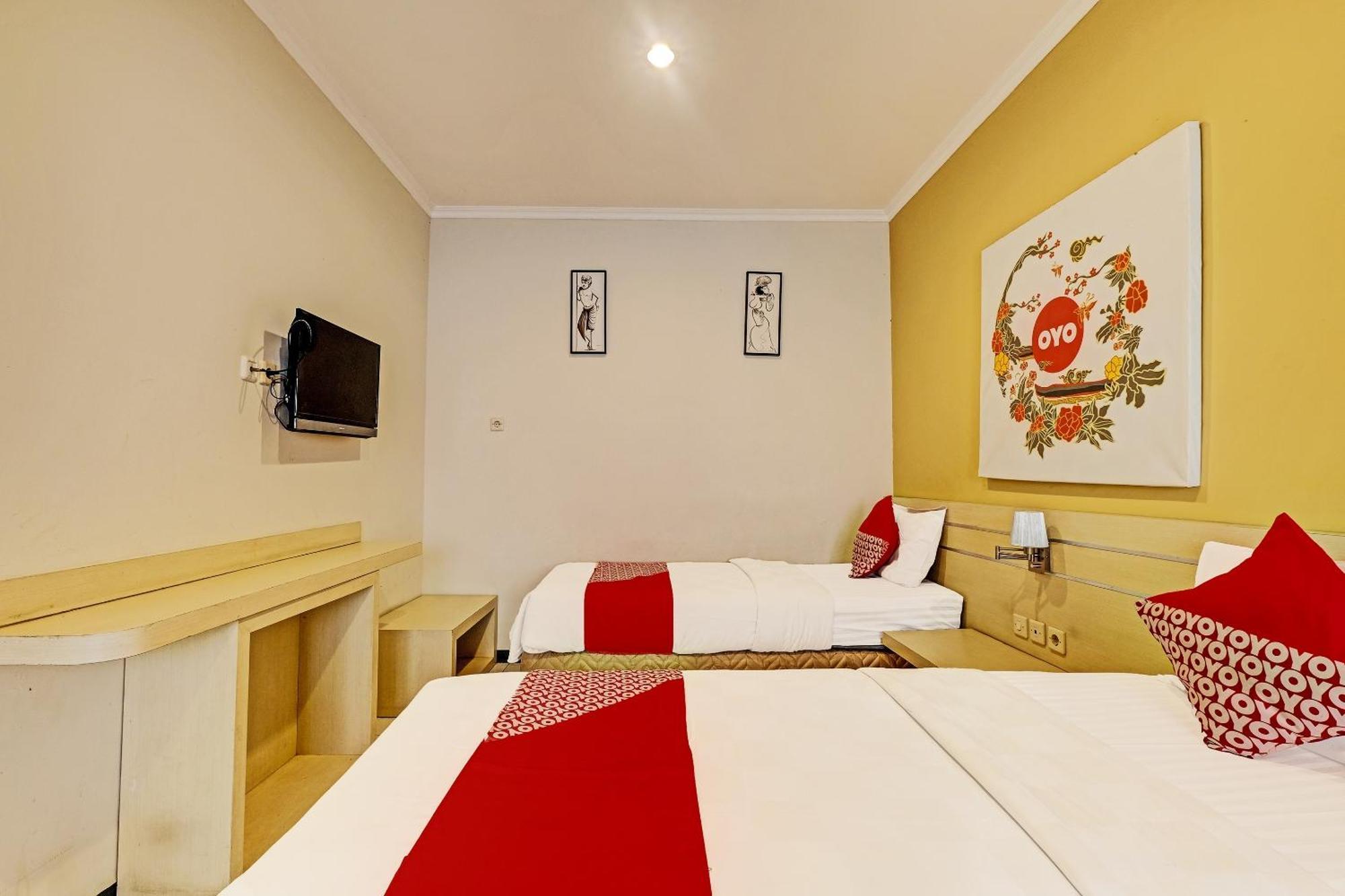 Sky Guesthouse Semarang Exterior foto