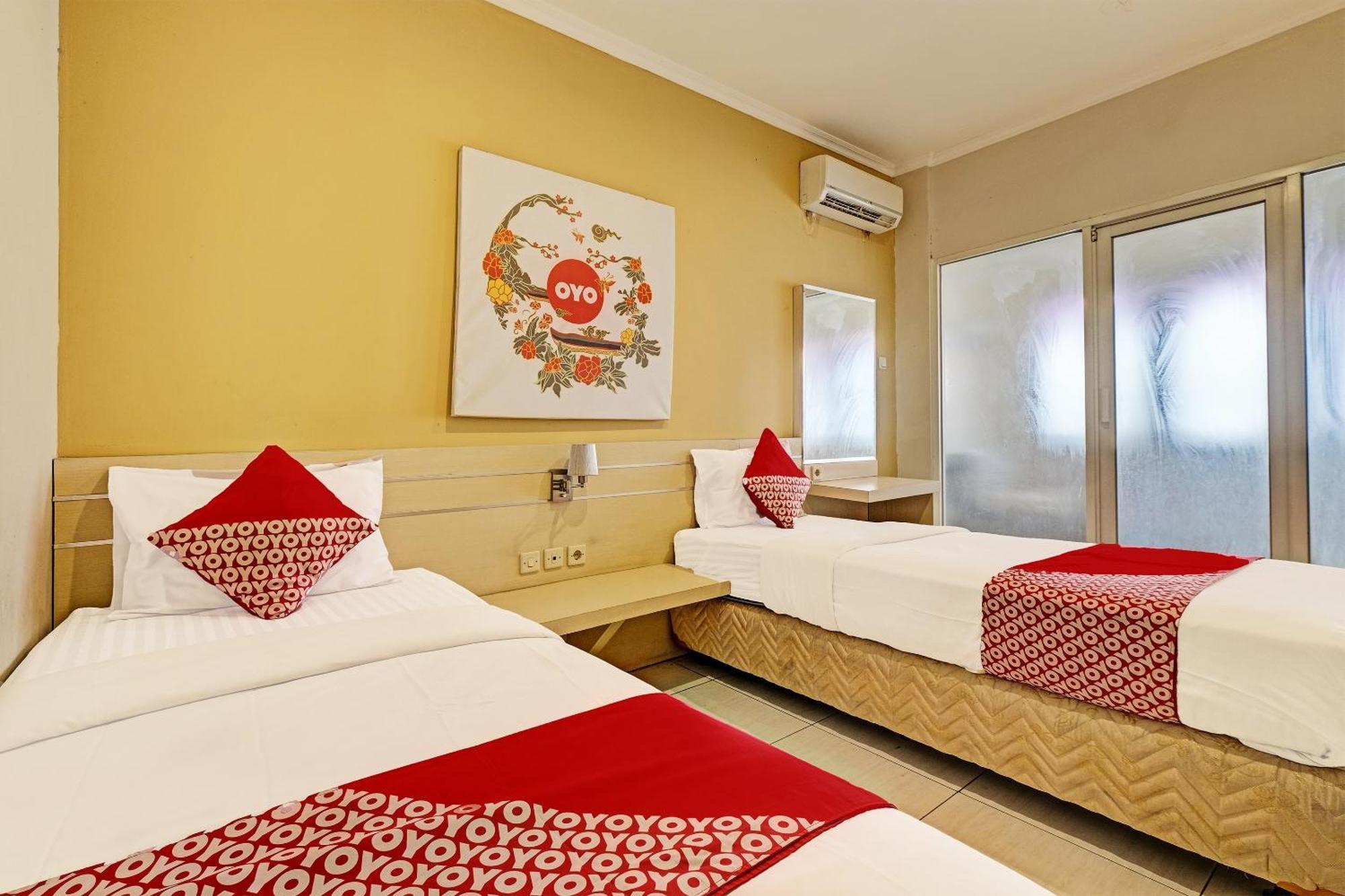 Sky Guesthouse Semarang Exterior foto